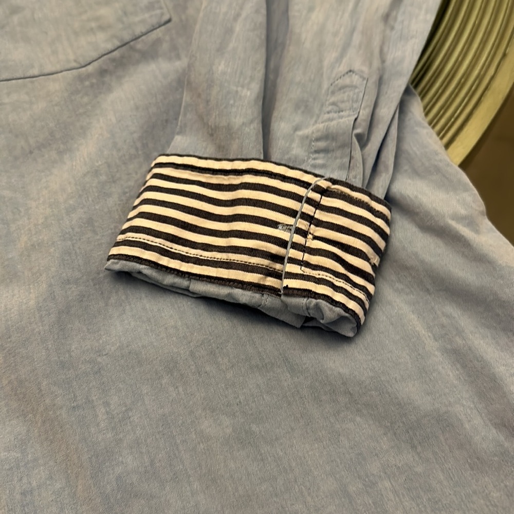 Button down shirt - Picture 3 of 3